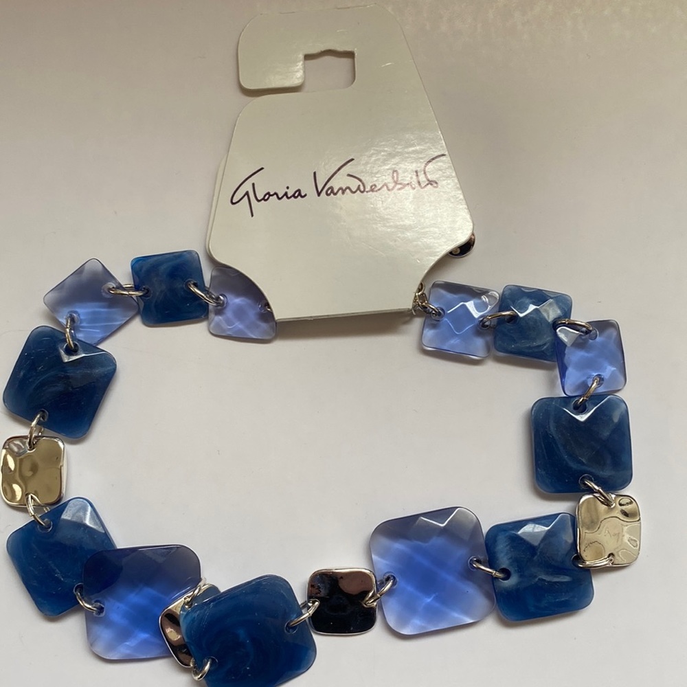 NWT Gloria Vanderbilt Blue and Silver Chunky Short Necklace